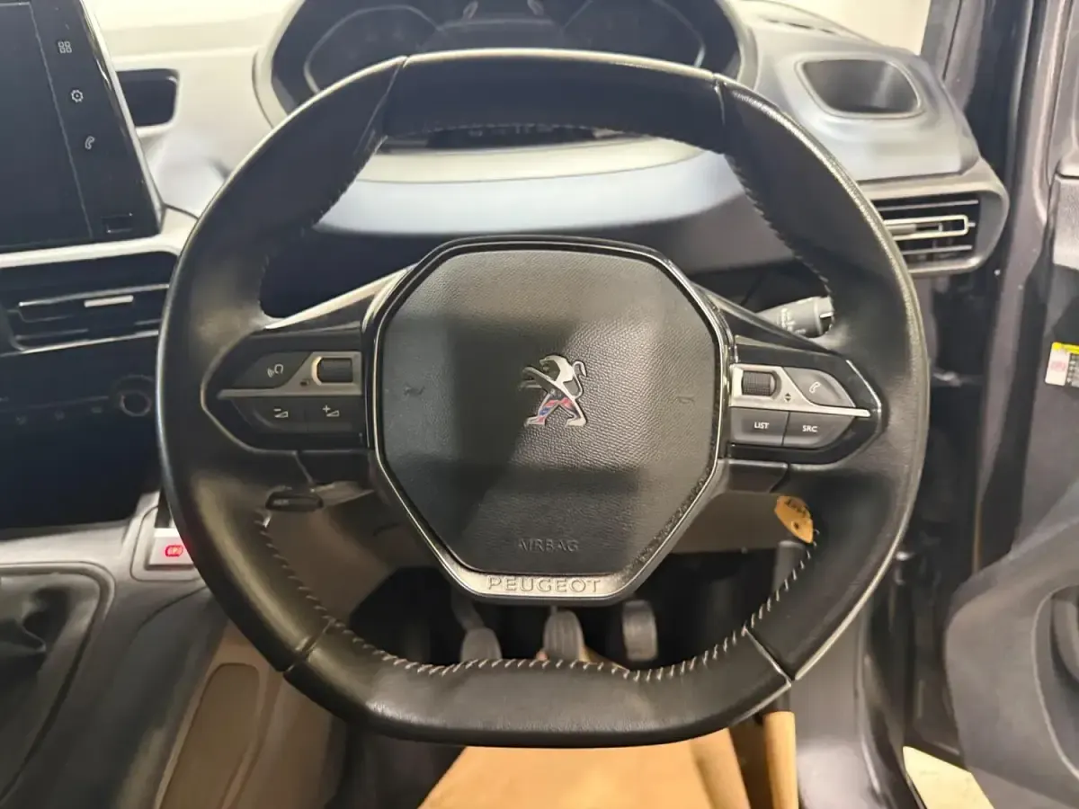 Used Peugeot Rifter Allure 100 HP (73 kW) 2019 Grey MPV