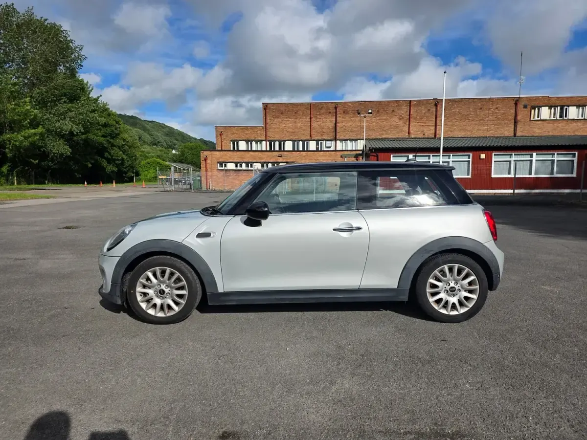 Used Mini Cooper D Hatch 2014 Silver Hatchback