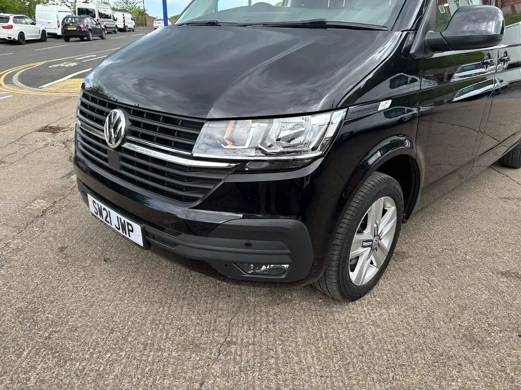 Used VW Transporter Highline 148 HP (108 kW) 2021 Black Van