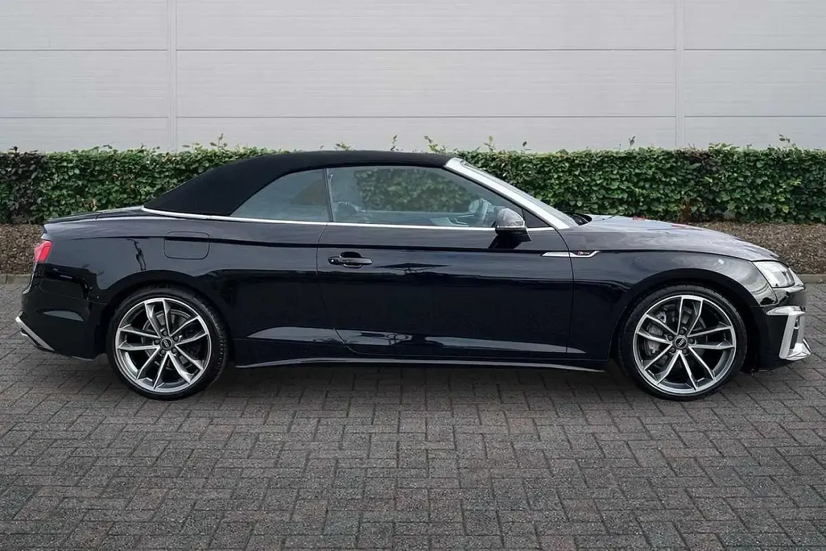 Used Audi A5 Cabriolet S-Line 200 HP (147 kW) 2022 Black Cabriolet