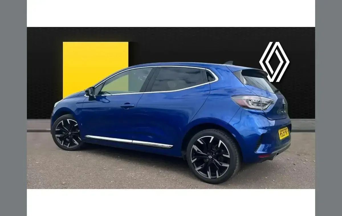 Used Renault Clio Techno 90 HP (66 kW) 2025 Blue  Hatchback