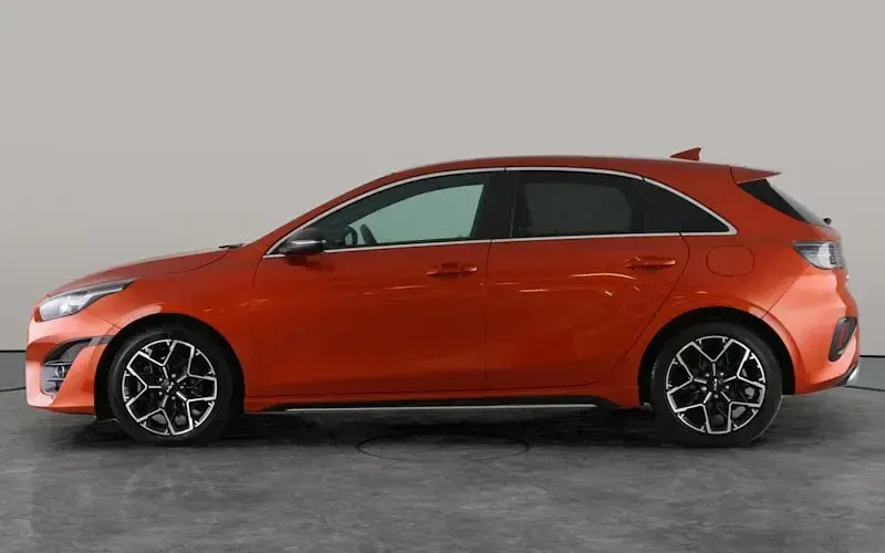 Used Kia Ceed GT-Line 160 HP (117 kW) 2022 Orange Hatchback