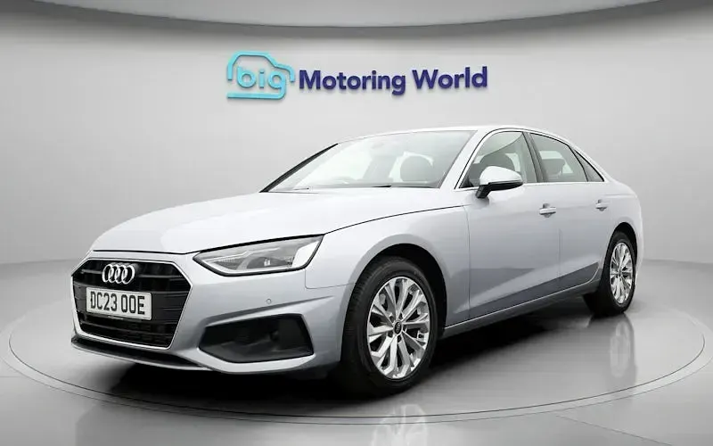 Used Audi A4 150 HP (110 kW) 2023 Silver Sedan