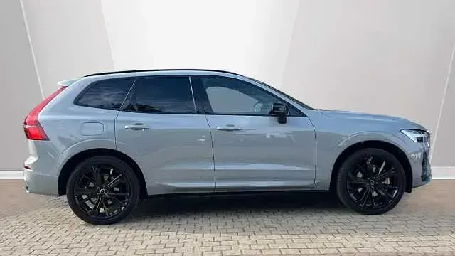 Usado Volvo XC60 Plus 247 HP (181 kW) 2026 SUV