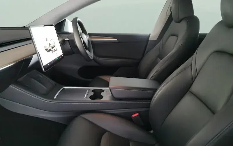 Usado Tesla Model Y RWD 254 kW (346 HP) 2024 Branco SUV