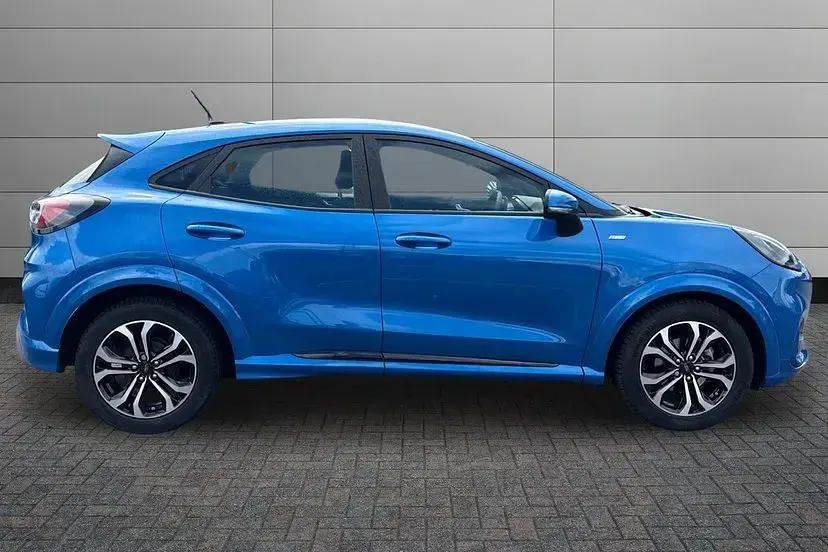 Used Ford Puma ST-Line 125 HP (91 kW) 2023 Desert island blue SUV
