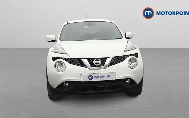 Used Nissan Juke N-Connecta 110 HP (80 kW) 2016 White SUV