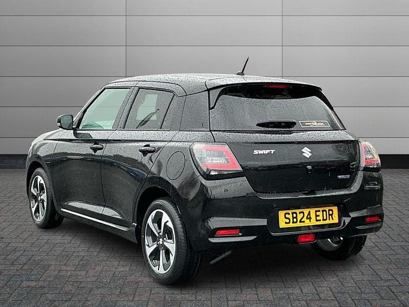 Used Suzuki Swift 2024 Pearl  super black Hatchback