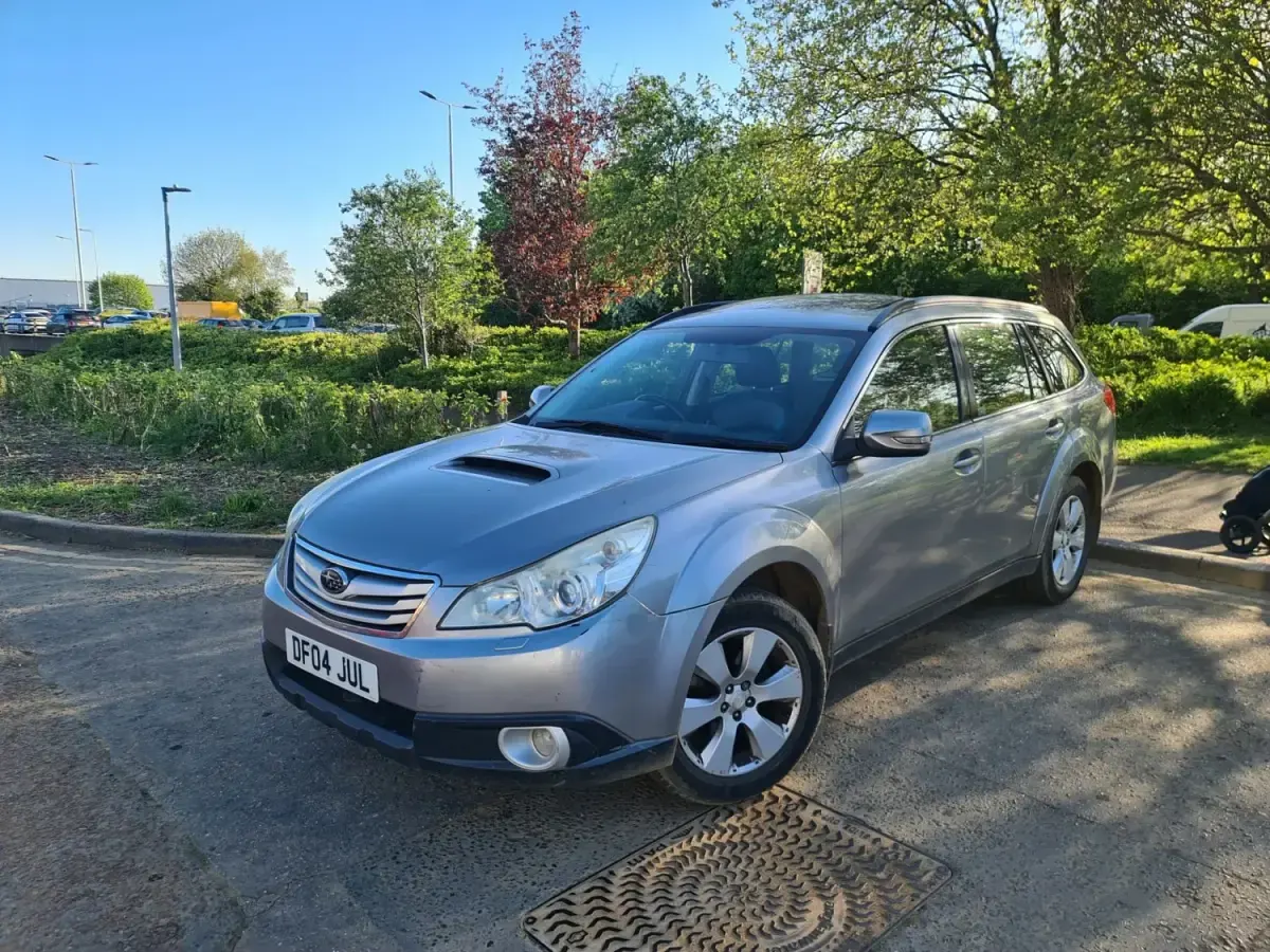 Begagnad Subaru Outback 2009 Grå Kombi