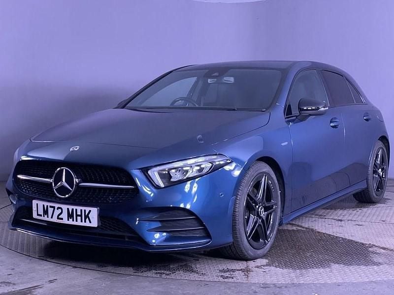 Used Mercedes A180 Executive 136 HP (100 kW) 2022 Blue Hatchback