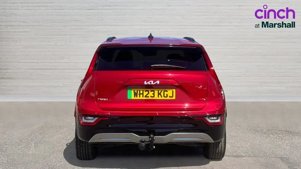 Begagnad Kia e-Niro 150 kW (204 HK) 2023 Röd SUV