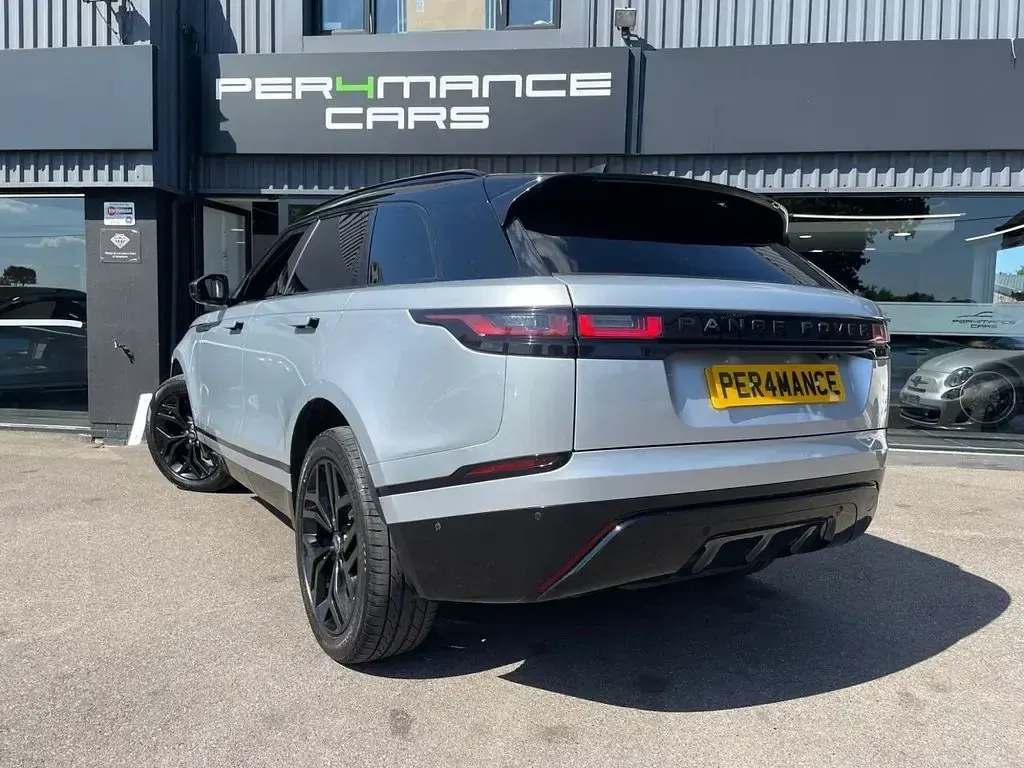 Used Land Rover Range Rover Velar SE Dynamic 240 HP (176 kW) 2017 Silver SUV