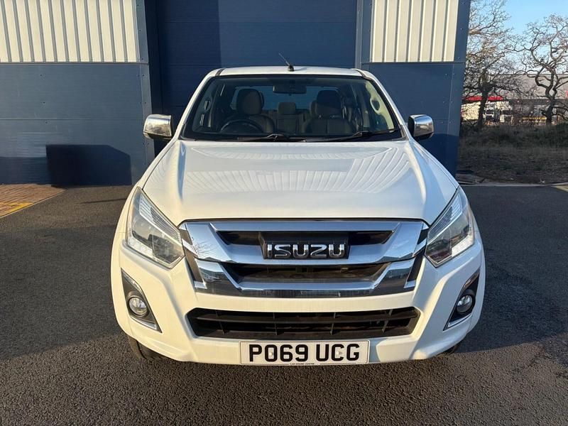 Second-hand Isuzu D-Max 164 CP (120 kW) 2019 Alb Pickup
