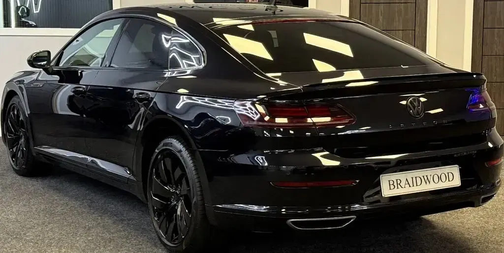 Used VW Arteon R-line 190 HP (139 kW) 2017 Black Hatchback