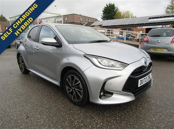 Silver Used 2022 Toyota Yaris Design Hatchback | £15,850 (Fair price) - Image 1/4