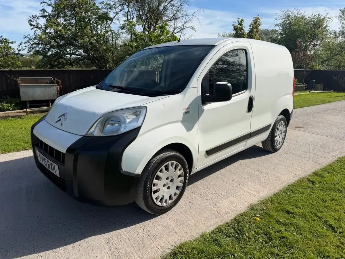Used Citroën Nemo Start 75 HP (55 kW) 2015 White MPV