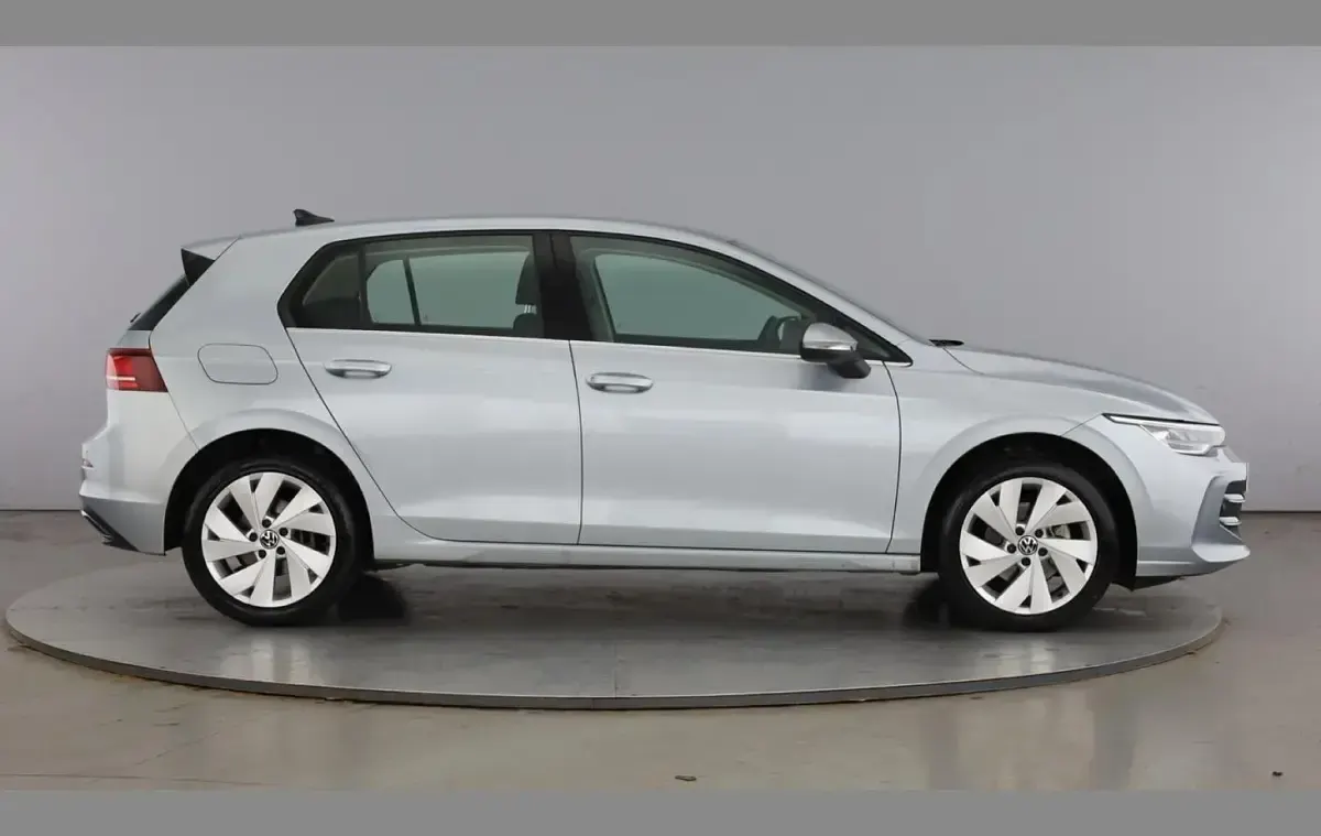 Used VW Golf VIII Style 147 HP (108 kW) 2025 Silver Hatchback