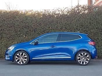 Used Renault Clio V Techno 90 HP (66 kW) 2023 Blue Hatchback