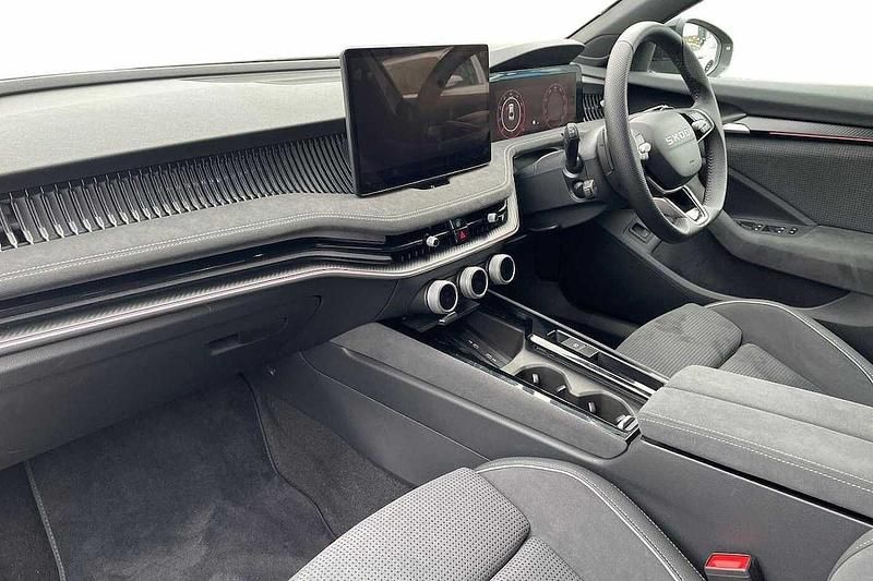 Used Skoda Superb SportLine 150 HP (110 kW) 2025 Graphite grey metallic Hatchback