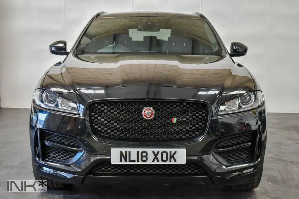 Used Jaguar F-Pace R-Sport 180 HP (132 kW) 2018 Black SUV