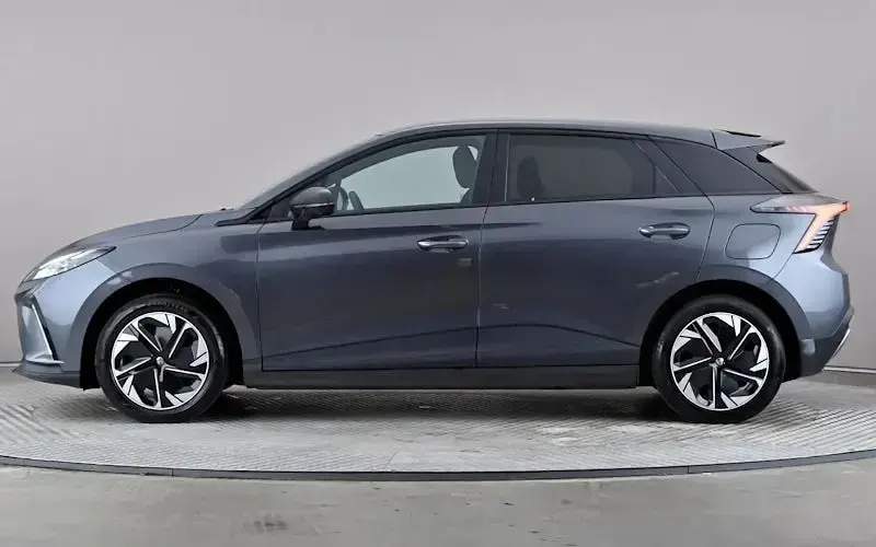 Used MG MG4 EV Trophy 150 kW (204 HP) 2025 Hatchback