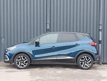 Used Renault Captur Dynamique 90 HP (66 kW) 2017 Blue SUV