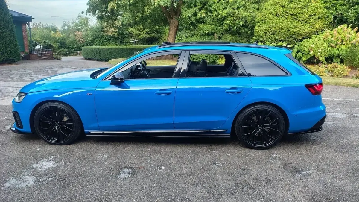 Used Audi A4 Comfort 2022 Blue Estate