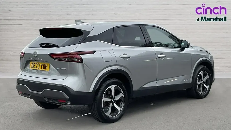 Used Nissan Qashqai N-Connecta 190 HP (139 kW) 2023 Silver SUV