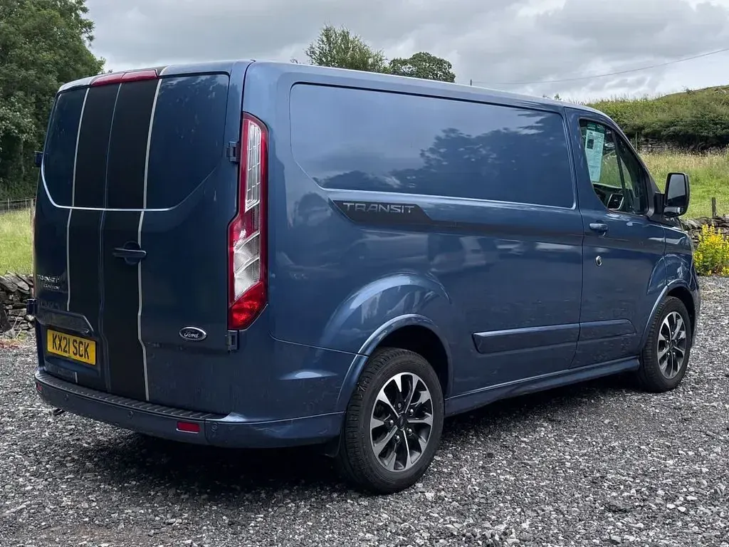Used Ford Transit Custom Sport 185 HP (136 kW) 2021 Blue Van