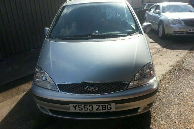 Begagnad Ford Galaxy 2004 Minibuss