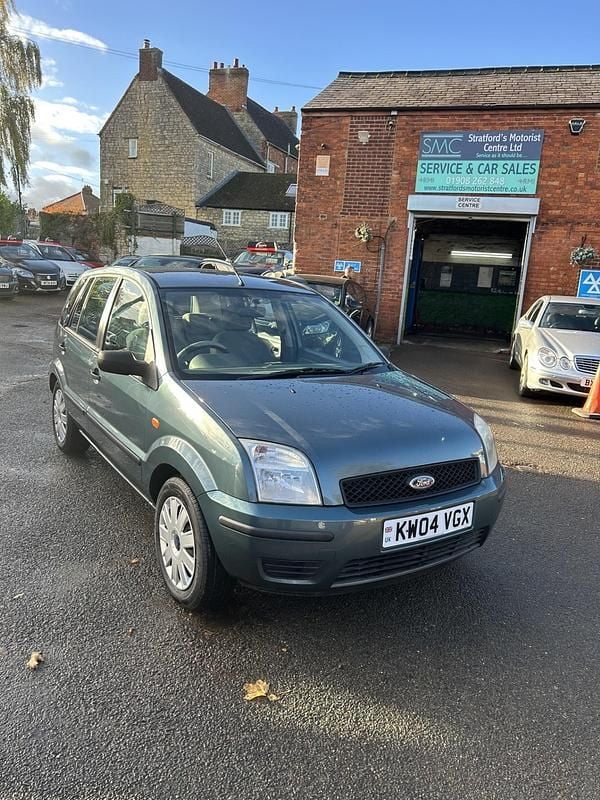 Green Used 2004 Ford Fusion Hatchback | £1,495 (Fair price) - Image 1/4