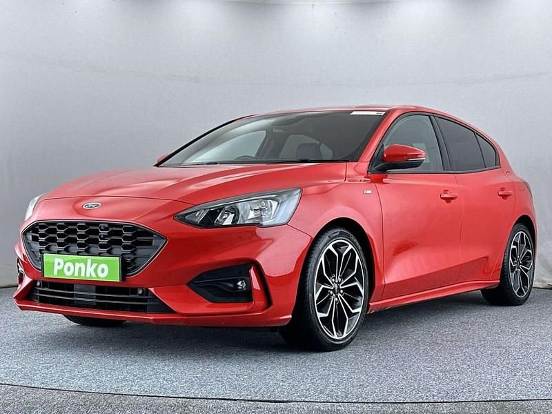 Used Ford Focus ST-Line X 125 HP (91 kW) 2018 Red Hatchback