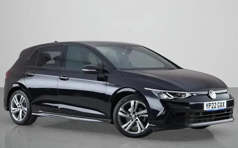 Used VW Golf VIII R-line 150 HP (110 kW) 2022 Hatchback