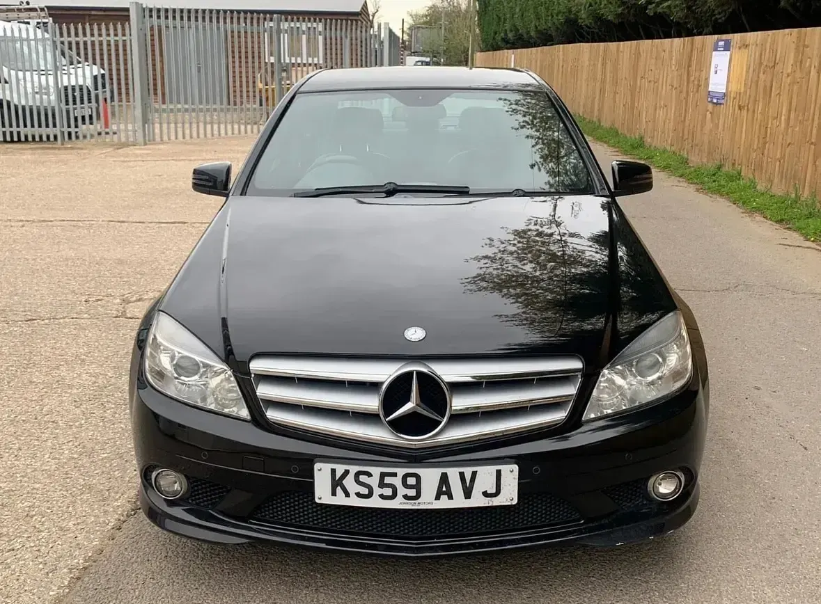Used Mercedes C220 170 HP (125 kW) 2010 Black Sedan