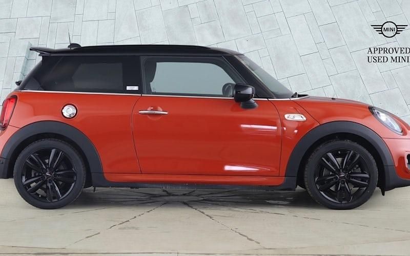 Used Mini Cooper S Comfort 192 HP (141 kW) 2020 Orange Hatchback
