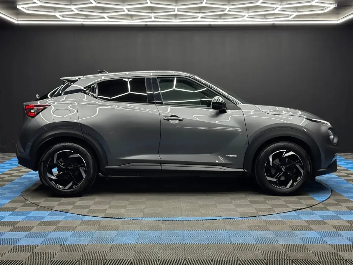 Used Nissan Juke N-Connecta 143 HP (105 kW) 2023 Grey SUV