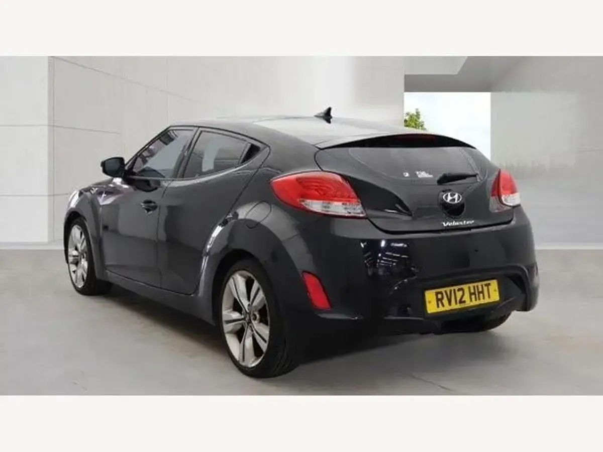 Used Hyundai Veloster Sport 140 HP (102 kW) 2012 Black Hatchback
