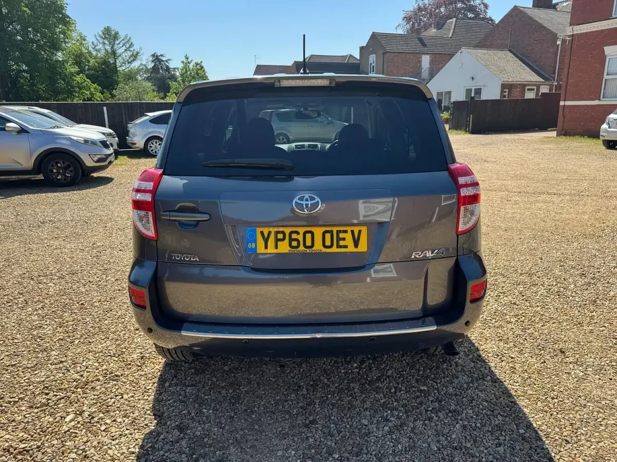 Used Toyota RAV4 150 HP (110 kW) 2010 Grey SUV