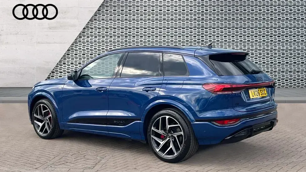 Used Audi Q6 e-tron Performance 225 kW (306 HP) 2026 Blue SUV