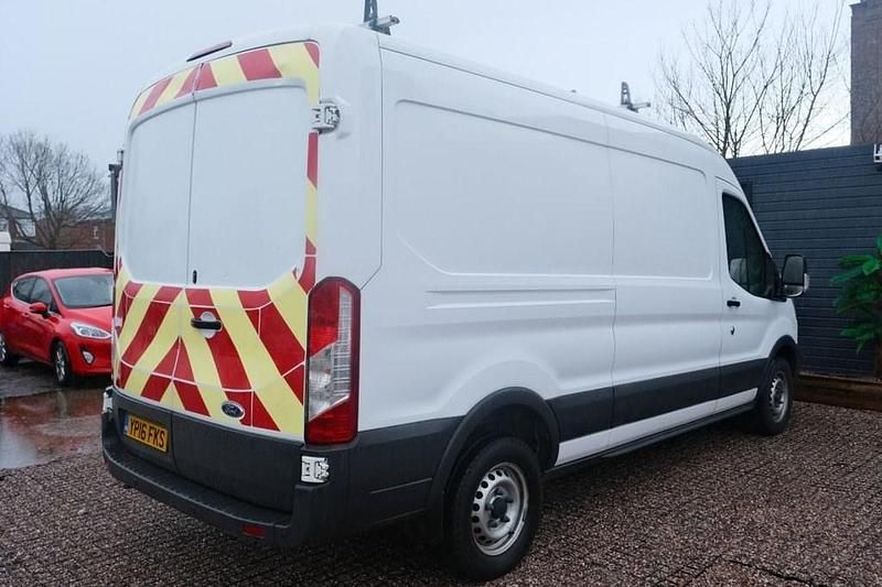 Begagnad Ford Transit 125 HK (91 kW) 2016 Vit Van