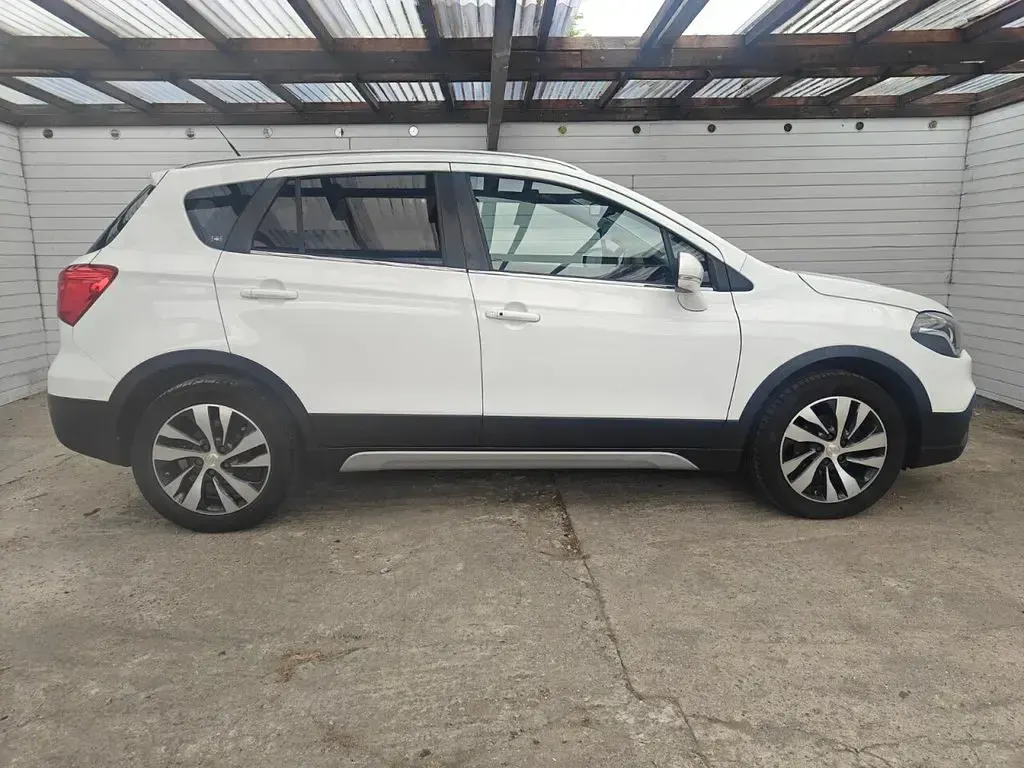Used Suzuki SX4 SZ-T 111 HP (81 kW) 2016 White Hatchback