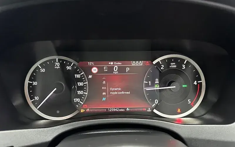 Used Jaguar XE R-Dynamic 180 HP (132 kW) 2019 Black Sedan