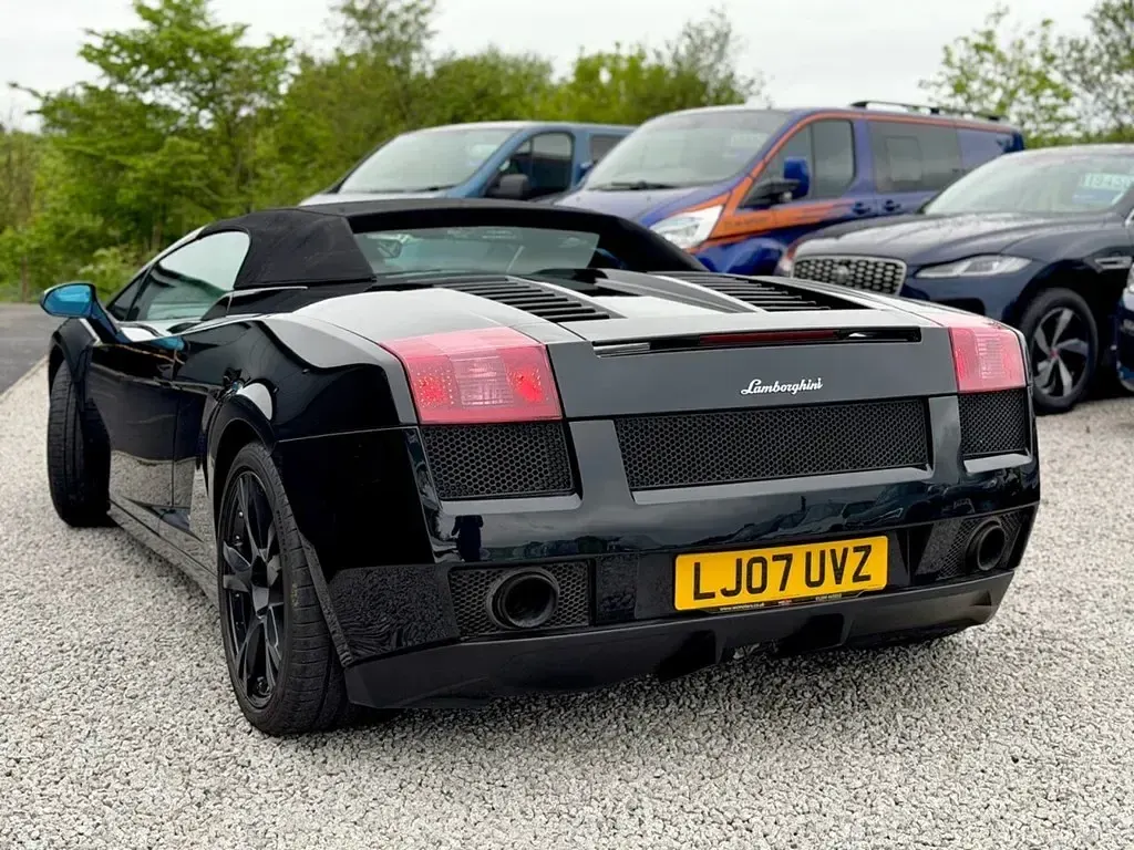 Used Lamborghini Gallardo 520 HP (382 kW) 2007 Black Cabriolet