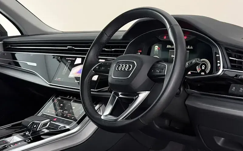 Used Audi Q7 Sport 340 HP (250 kW) 2021 Black SUV