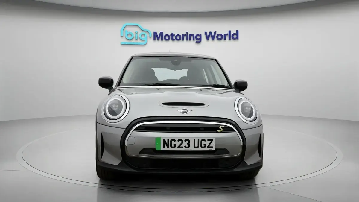 Used Mini Cooper SE Hatch 135 kW (184 HP) 2023 Hatchback
