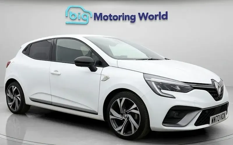Used Renault Clio RS Line 90 HP (66 kW) 2023 Hatchback