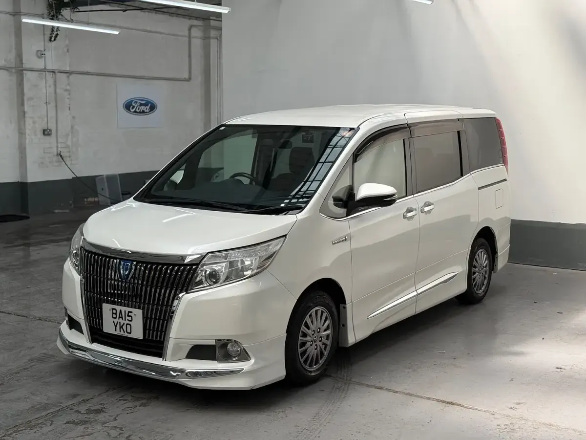 Used Toyota Noah 2024 White MPV