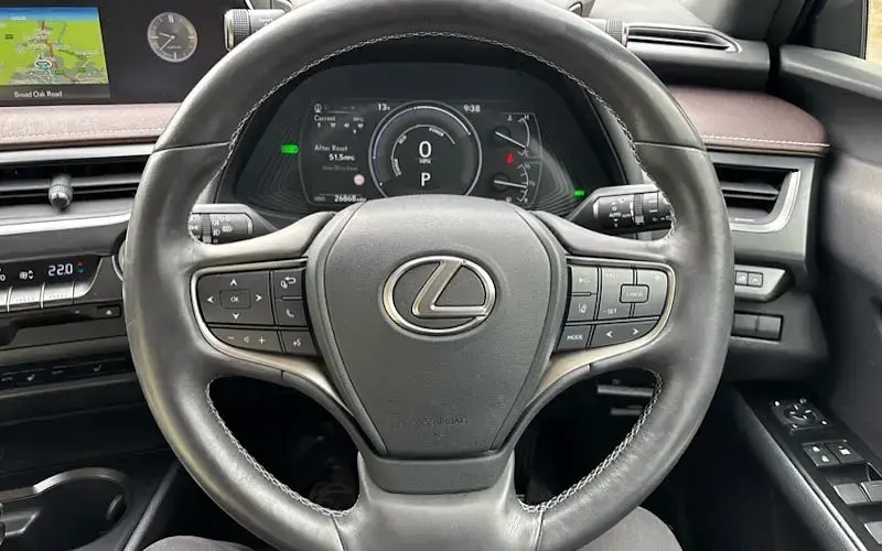 Used Lexus UX 184 HP (135 kW) 2020 Blue SUV