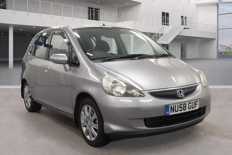 Silver Used 2008 Honda Jazz SE Hatchback | £3,995 (A bit pricey) - Image 1/1