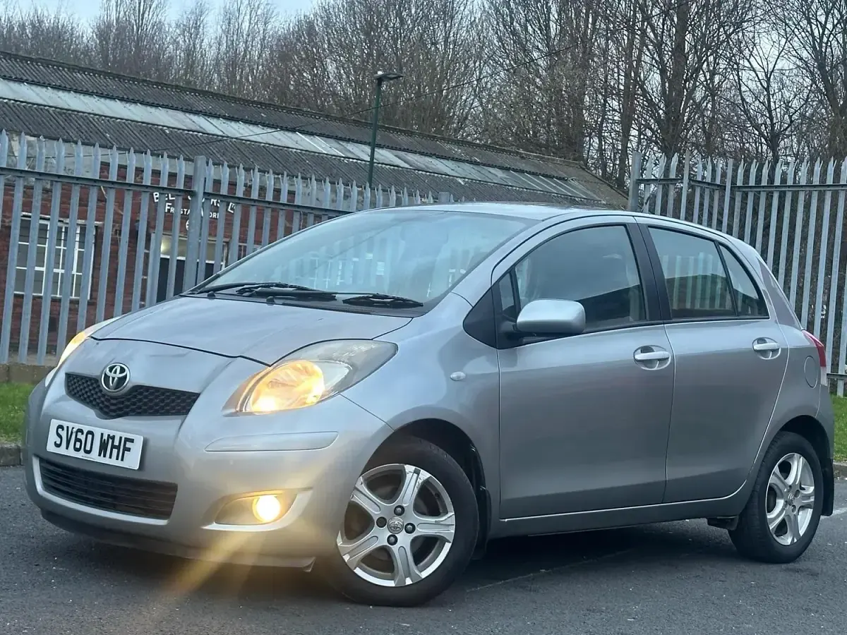 Used Toyota Yaris 2010 Silver Hatchback
